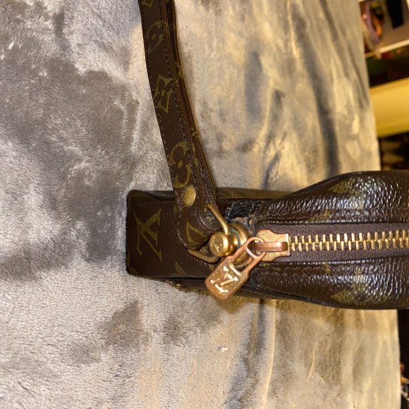 Authentic LOUIS VUITTON Monogram Marly Dragonne - Picture 12 of 15